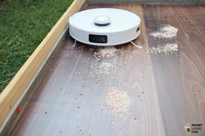 ecovacs deebot t10 nettoyage plinthe